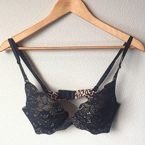 Victoria Secret Very Sexy Secret Embrace Push up